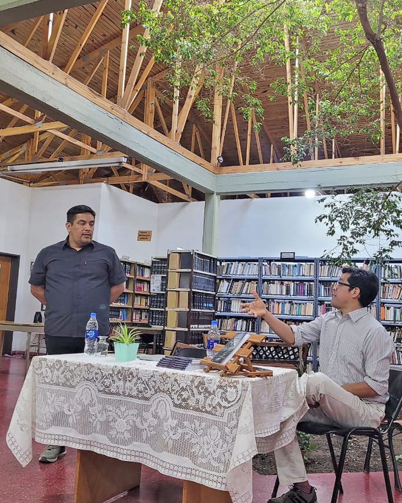 PRESENTACIÓN DE LIBRO EN LA BIBLIOTECA “ERNESTO SÁBATO”