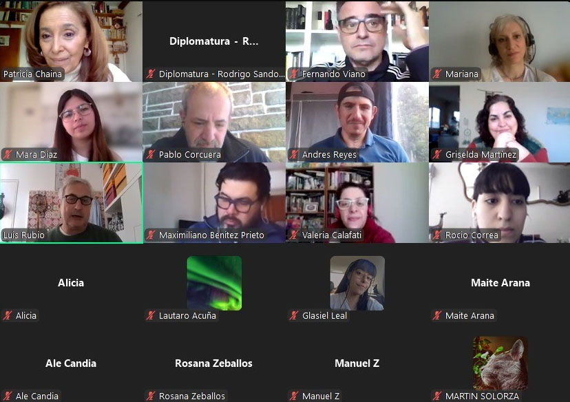 HOY, ENTREGA DE DIPLOMAS DE LA DIPLOMATURA EN PERIODISMO DE CULTURA Y ESPECTÁCULOS