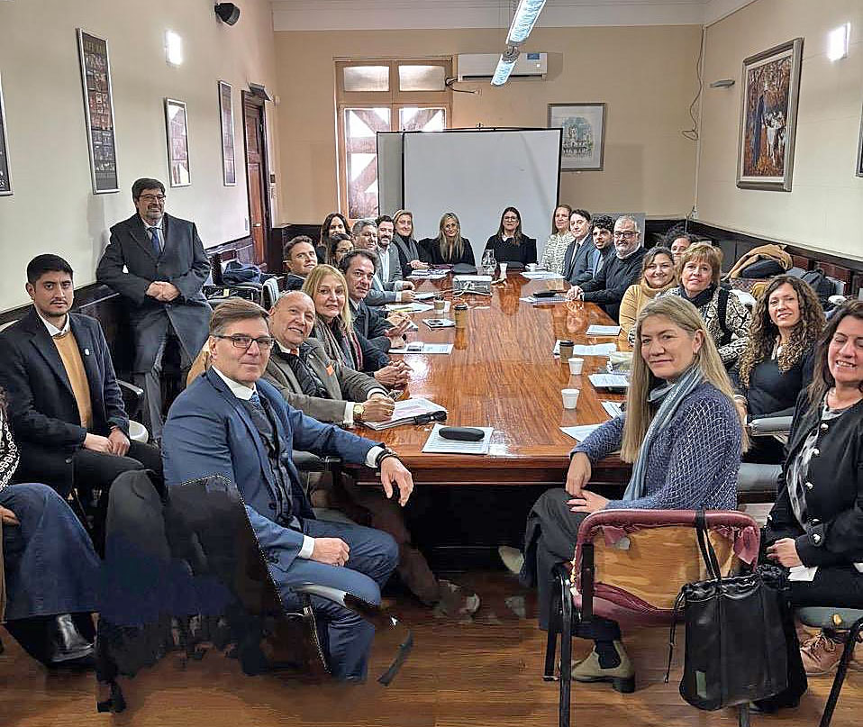 EL SISTEMA ARGENTINO DE CRÉDITOS ACADÉMICOS UNIVERSITARIOS FUE DISCUTIDO EN EL CONSEJO DE DECANAS Y DECANOS DE DERECHO