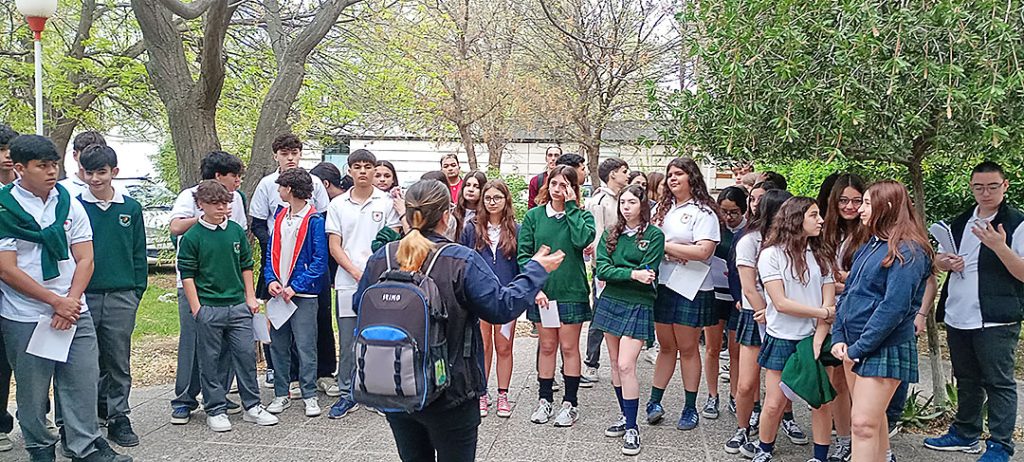 ESCUELAS SECUNDARIAS DE ROCA Y MAINQUÉ VISITARON LA FADECS