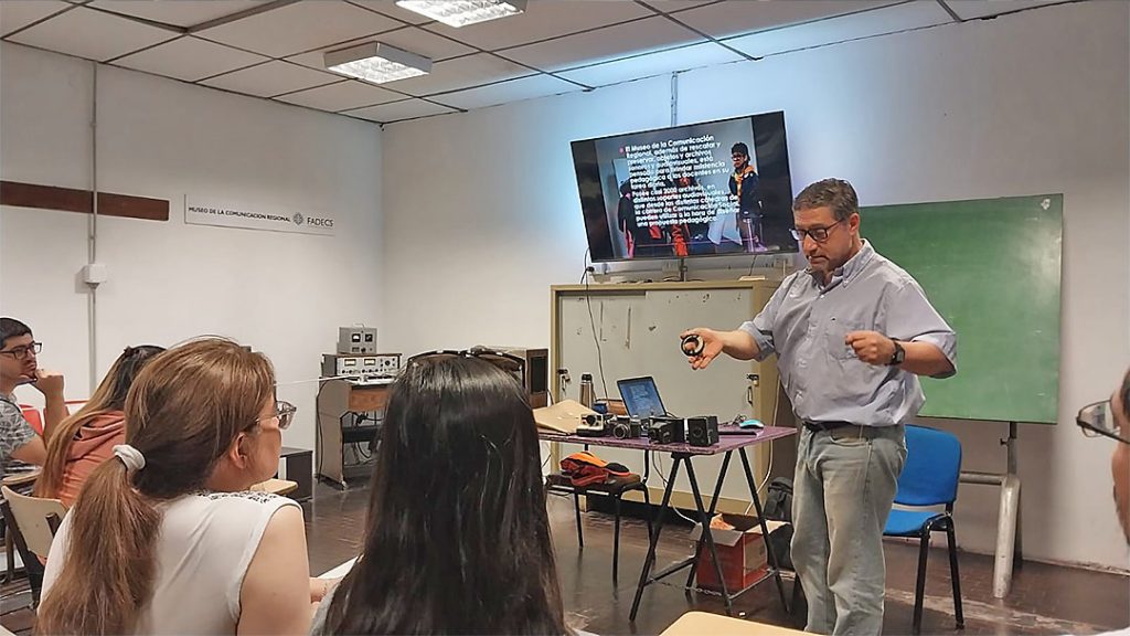ESTUDIANTES DEL CEM 86 VISITARON EL MUSEO DE LA COMUNICACIÓN