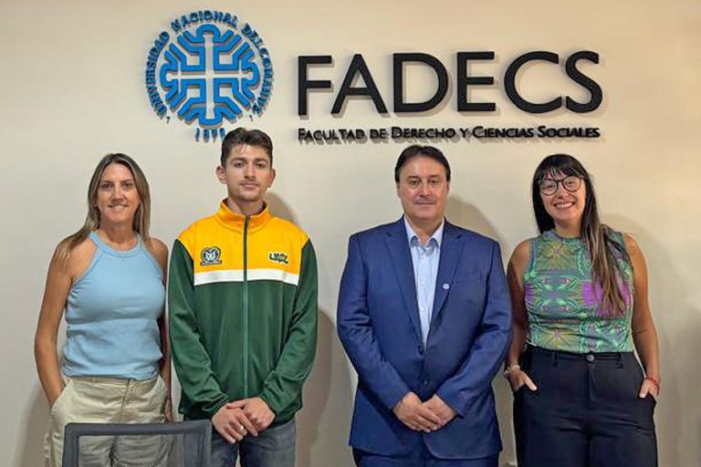 DESDE EL CAMPUS DE LA UABC DE ENSENADA (MÉXICO) A LA FADECS DE GENERAL ROCA