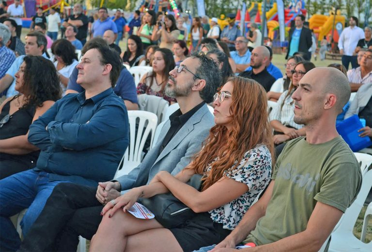 LA FADECS PRESENTE EN LA FIESTA NACIONAL DE LA MANZANA