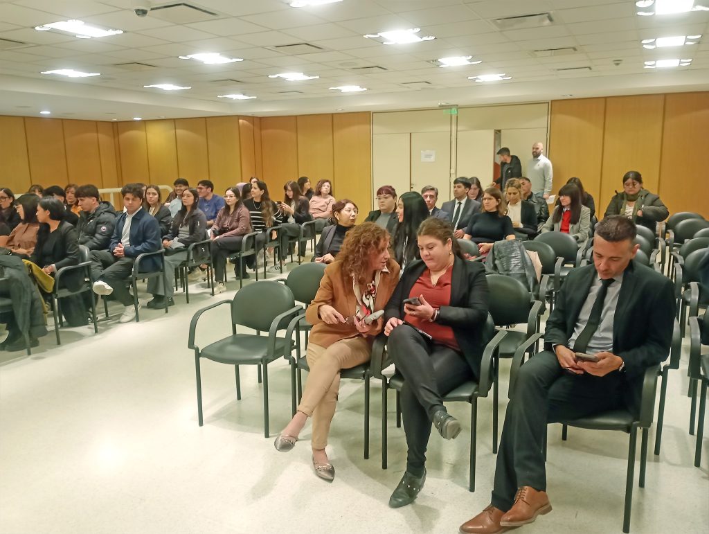 INGRESARON 34 ESTUDIANTES DE ABOGACÍA A REALIZAR PASANTÍAS EDUCATIVAS EN EL PODER JUDICIAL DE RÍO NEGRO