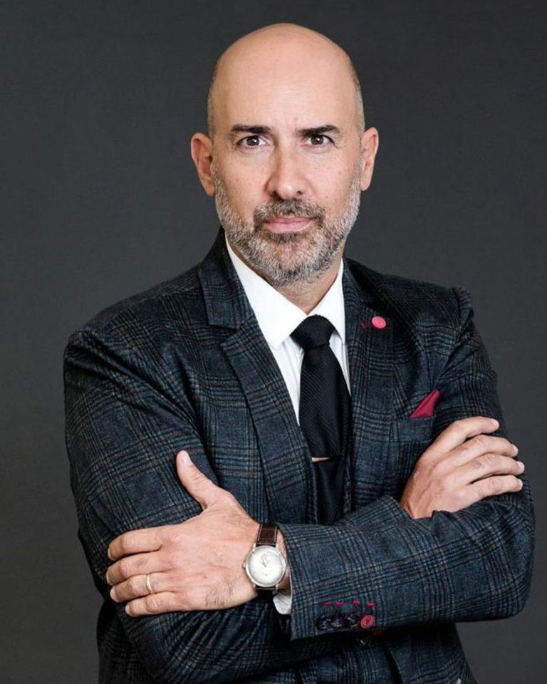 HERNÁN KEES ES EL NUEVO DIRECTOR DE LA CARRERA DE ABOGACÍA