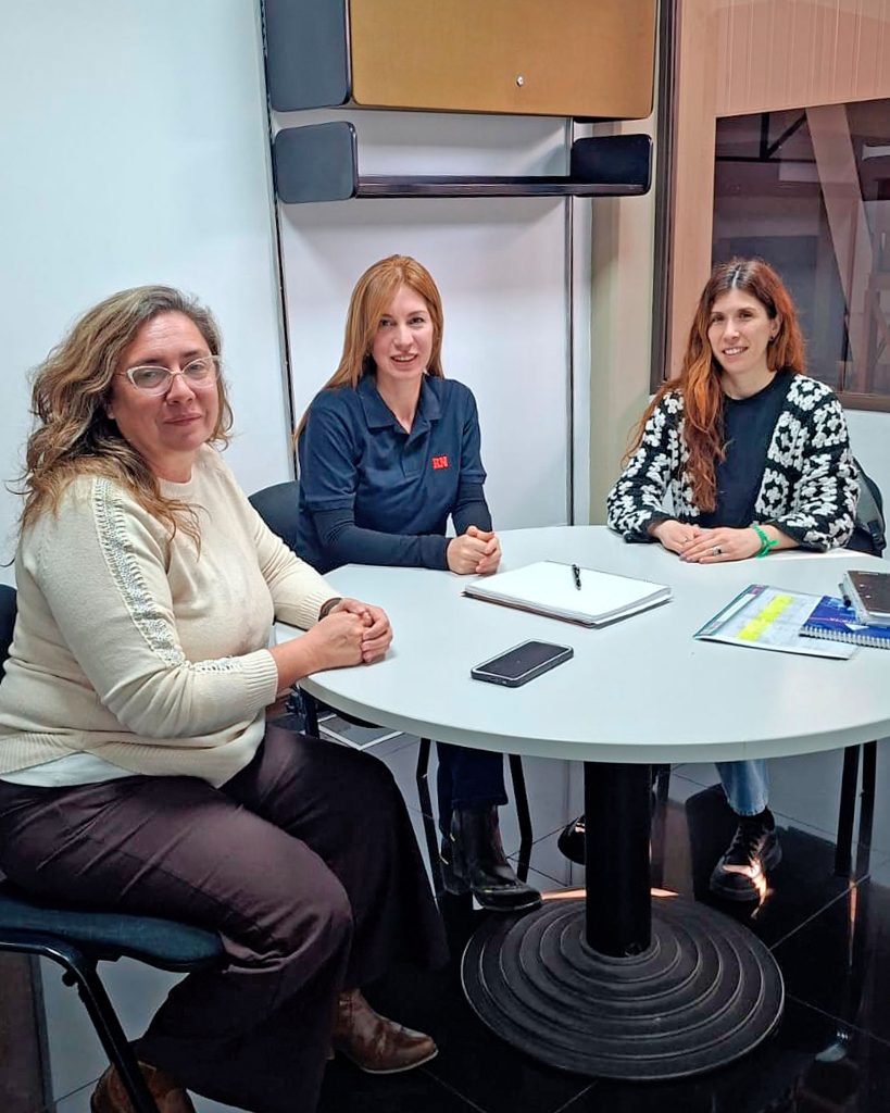 FADECS Y DIARIO RÍO NEGRO FORTALECEN LA FORMACIÓN PROFESIONAL EN COMUNICACIÓN SOCIAL 
